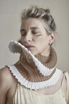 http://www.julie-nivert.com/files/gimgs/th-70_julie-nivert-melanie-rey-still-we-rise-6_v2.jpg